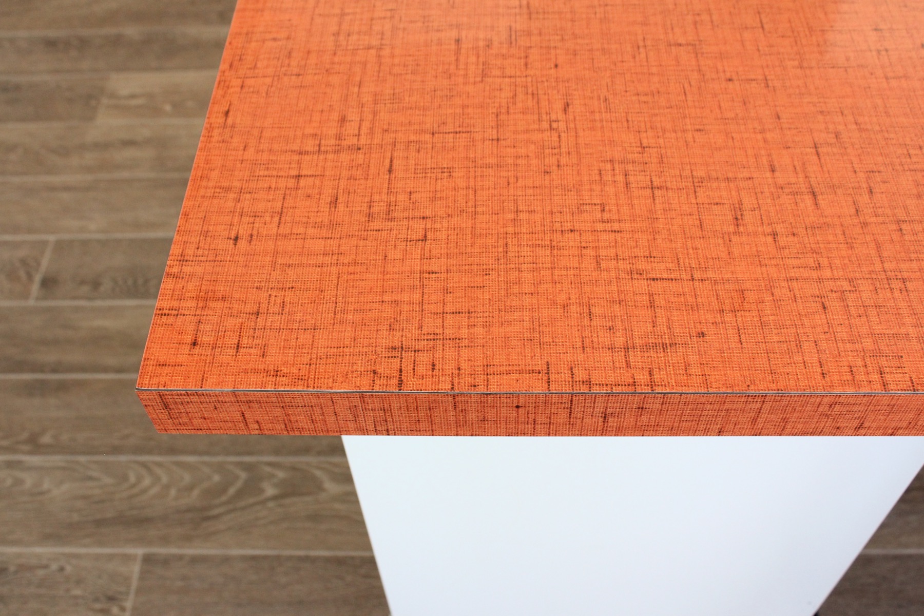 Building a new home: the Formica craft table! - MADE EVERYDAY
