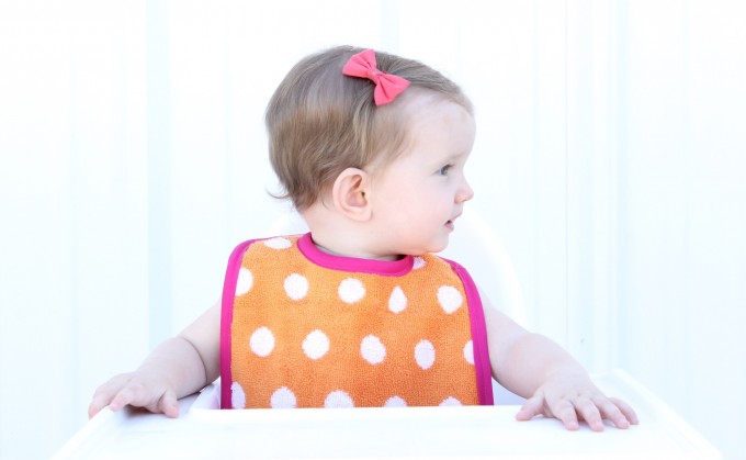 How to make Baby Bibs with a FREE PATTERN on MADE