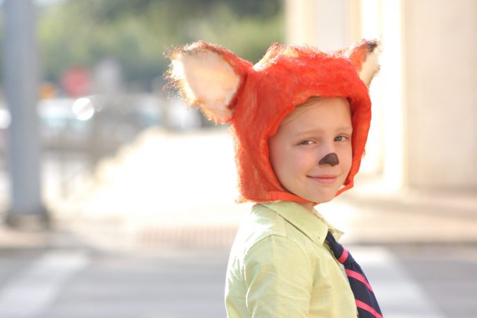 nick-wilde-fox-costume-from-zootopia-on-made-everyday-with-dana-willard-15