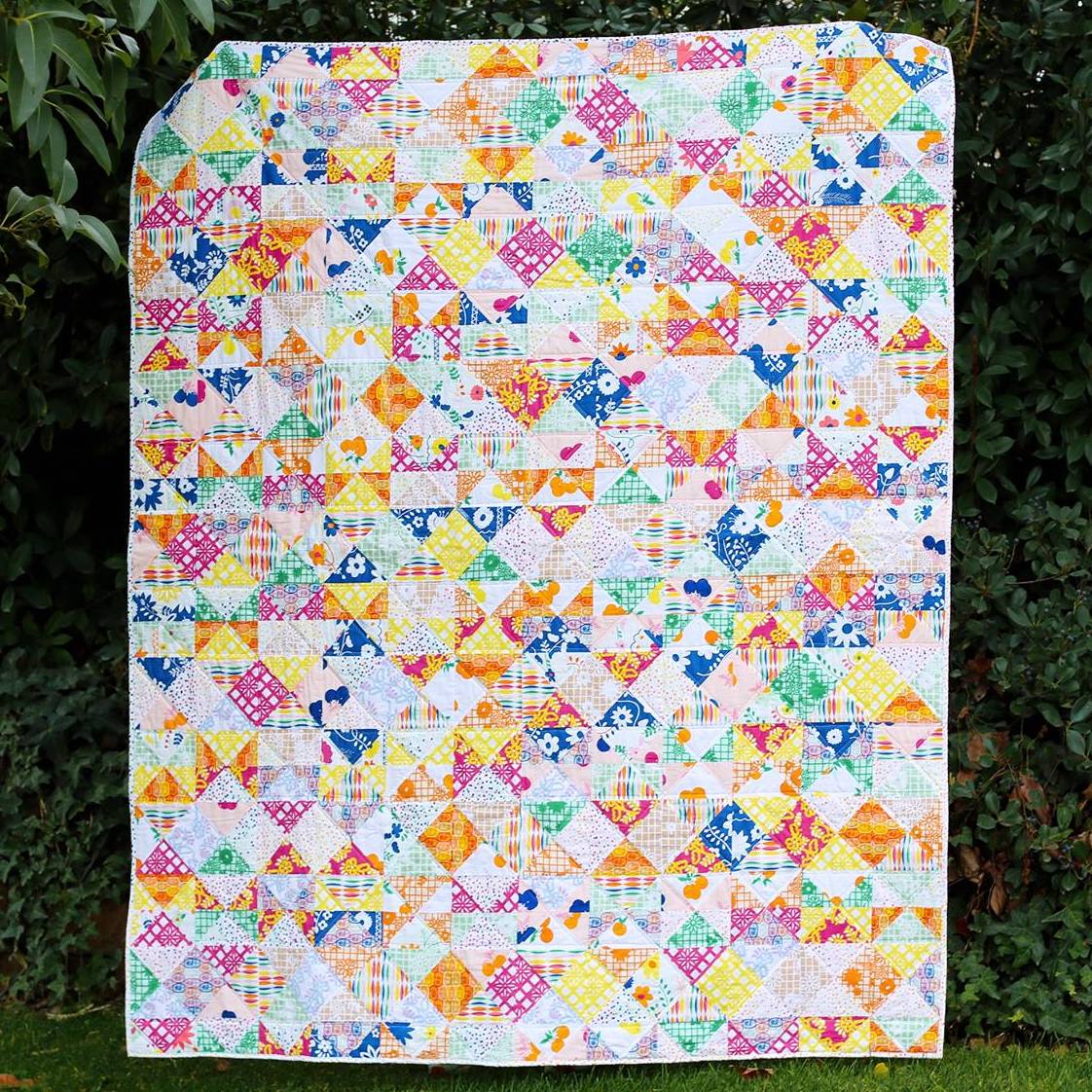 Fiesta Fun fabric collection designed by Dana Willard for Art Gallery Fabrics | quilt quarter square triangles